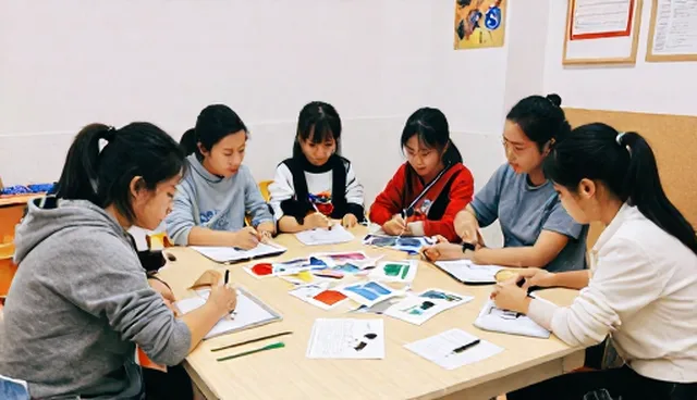 美育培训中如何选择合适的合作模式？